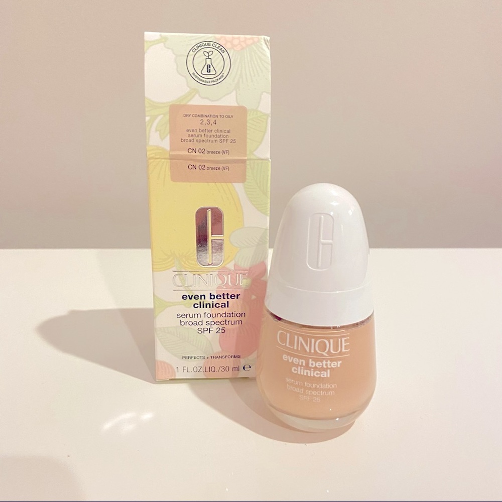 Clinique Even Better Clinical Serum Foundation SPF 25 in CN 02 Breeze